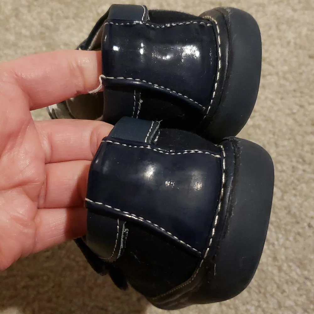 Wee Squeak 10 navy boy shoes